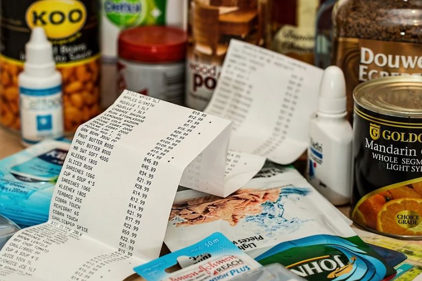 Some groceries and their receipt